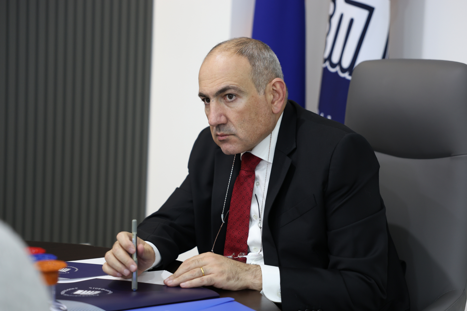 ՔՊ Վարչության արտահերթ նիստում հաստատվեցին Գյումրիի և Փարաքարի նախընտրական ցուցակները. Փաշինյան