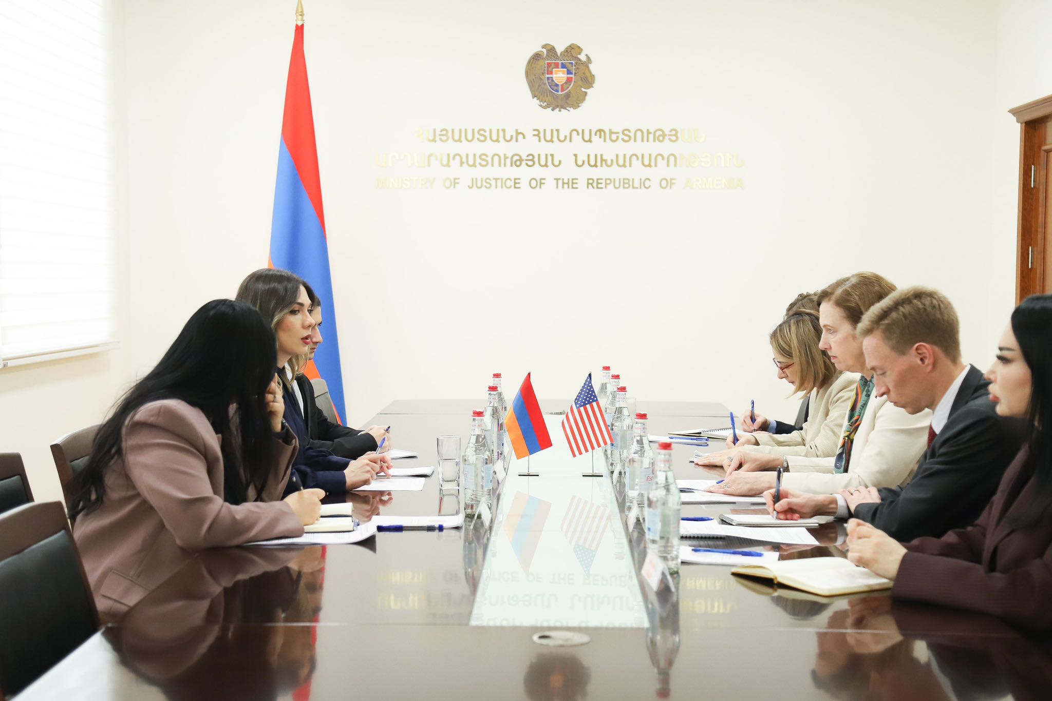 Արդարադատության նախարարն ընդունել է ԱՄՆ դեսպանին