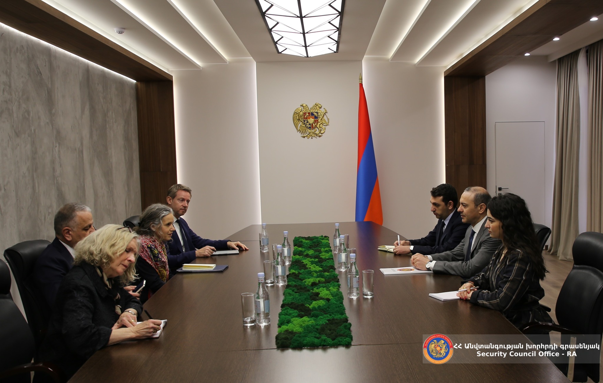 Արմեն Գրիգորյանը և Մագդալենա Գրոնոն քննարկել են Հարավային Կովկասի անվտանգային իրավիճակը