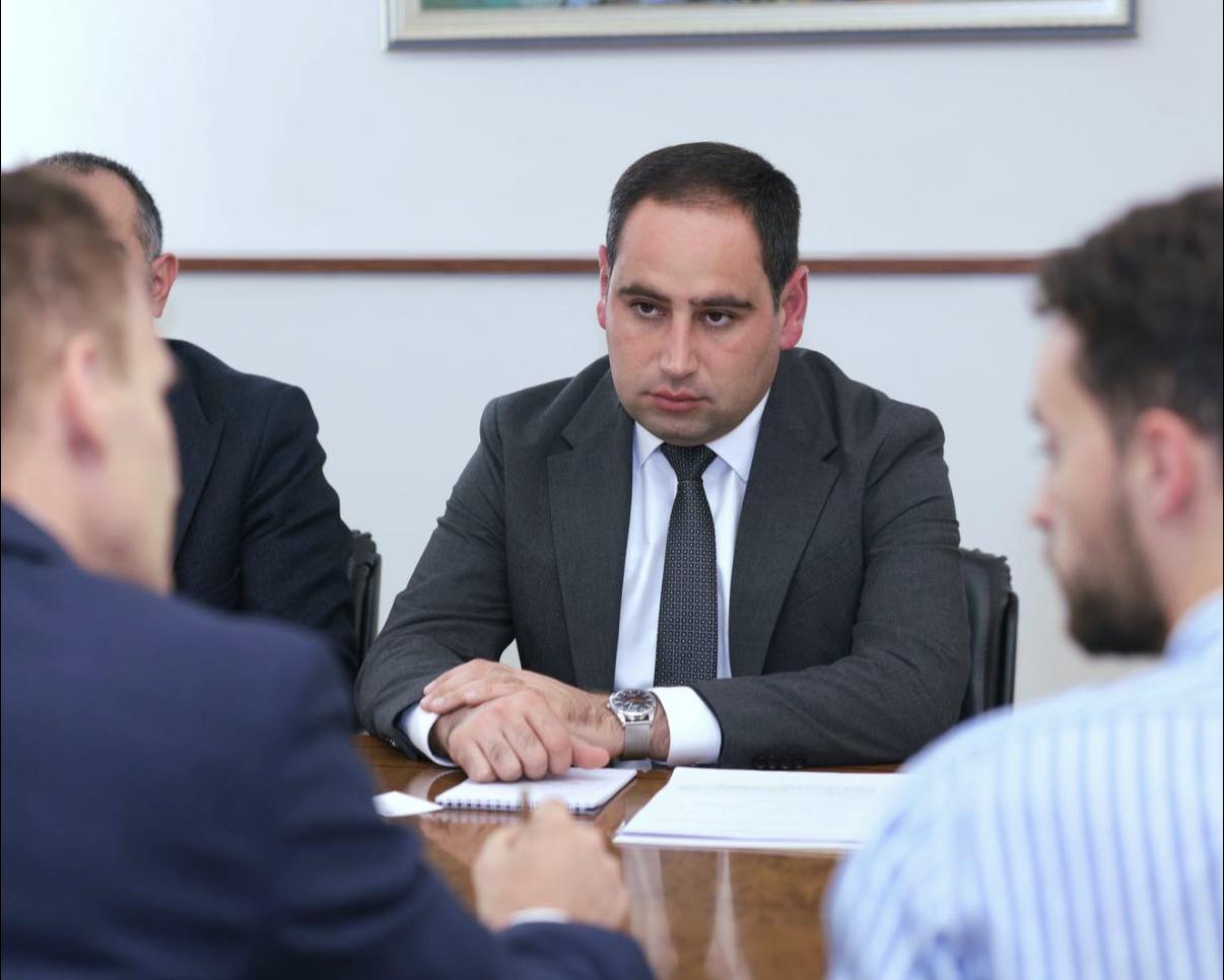 ՏԿԵ նախարար Դավիթ Խուդաթյանն ընդունել է  Շվեյցարիայի դեսպանին