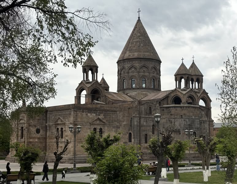Մայր Աթոռը դատապարտում է Ադրբեջանի կողմից Հռոմում կազմակերպված հակահայկական միջոցառումը