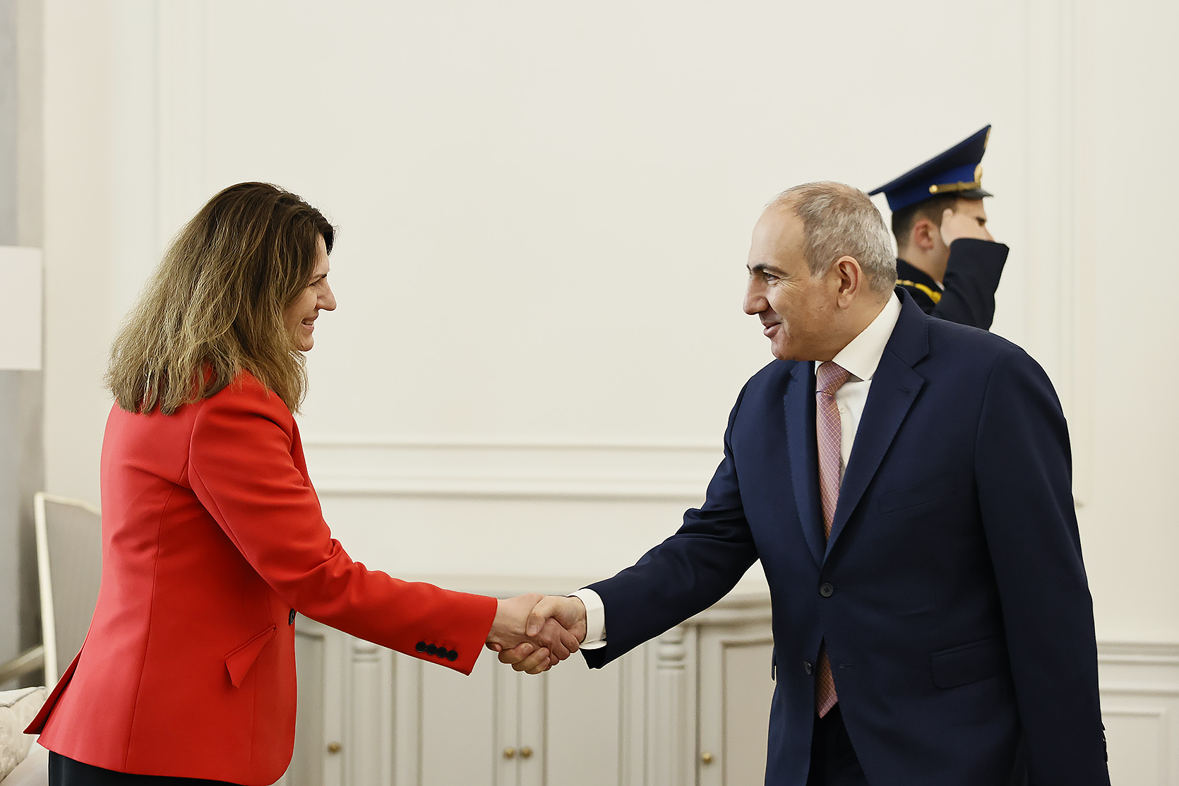 Վարչապետն ընդունել է ԱՄՀ հայաստանյան առաքելության ղեկավարին