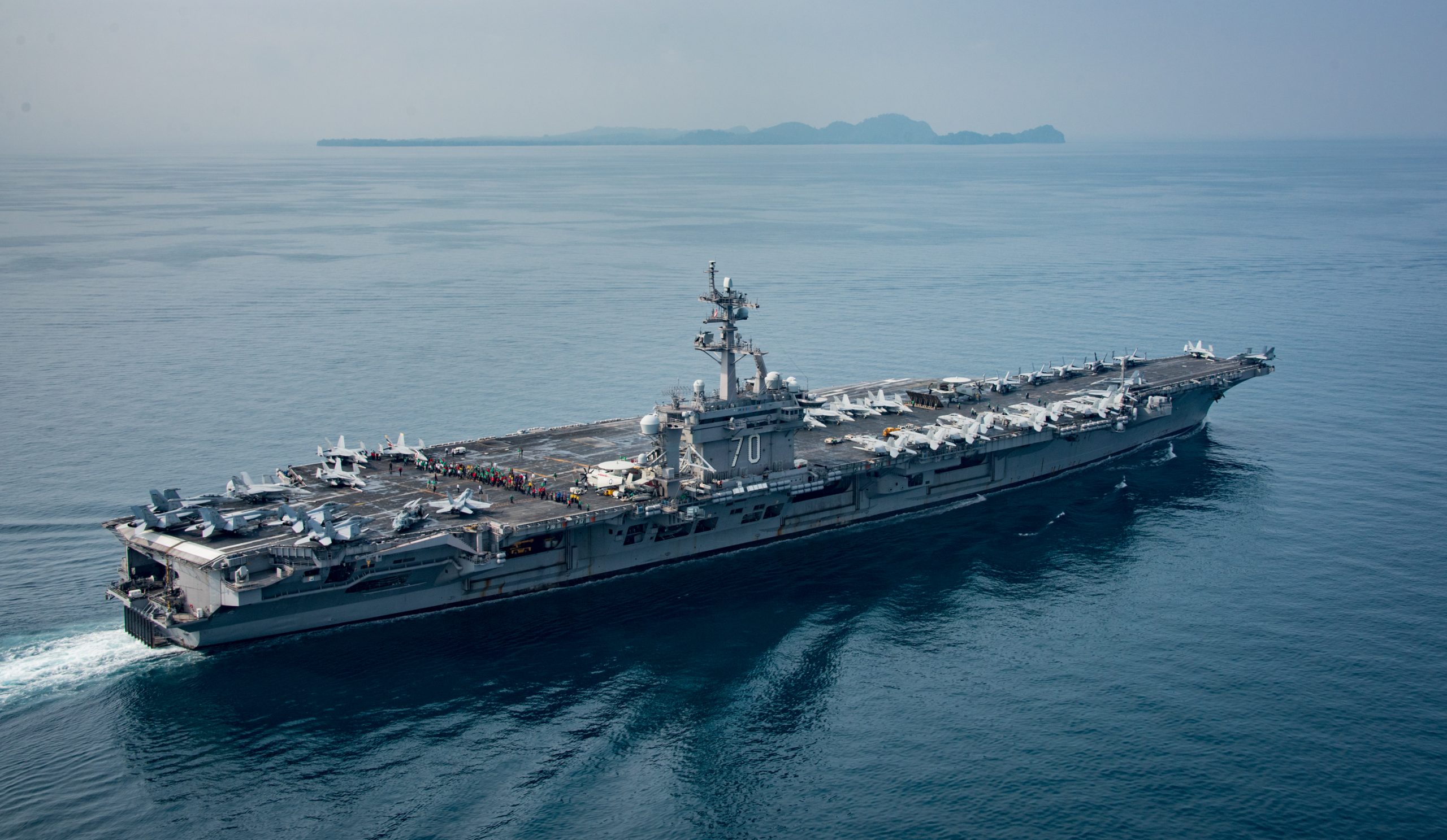 Al Jazeera. ԱՄՆ ավիակիր Carl Vinson-ը կժամանի Մերձավոր Արևելք