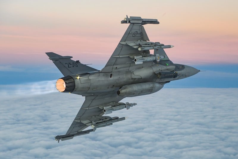 W Radio. Կոլումբիան նախատեսում է գնել 16-24 Gripen կործանիչ