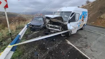 Վայքում բախվել են «Mercedes Sprinter»-ը և «Opel Vectra»-ն․ կա վիրավոր