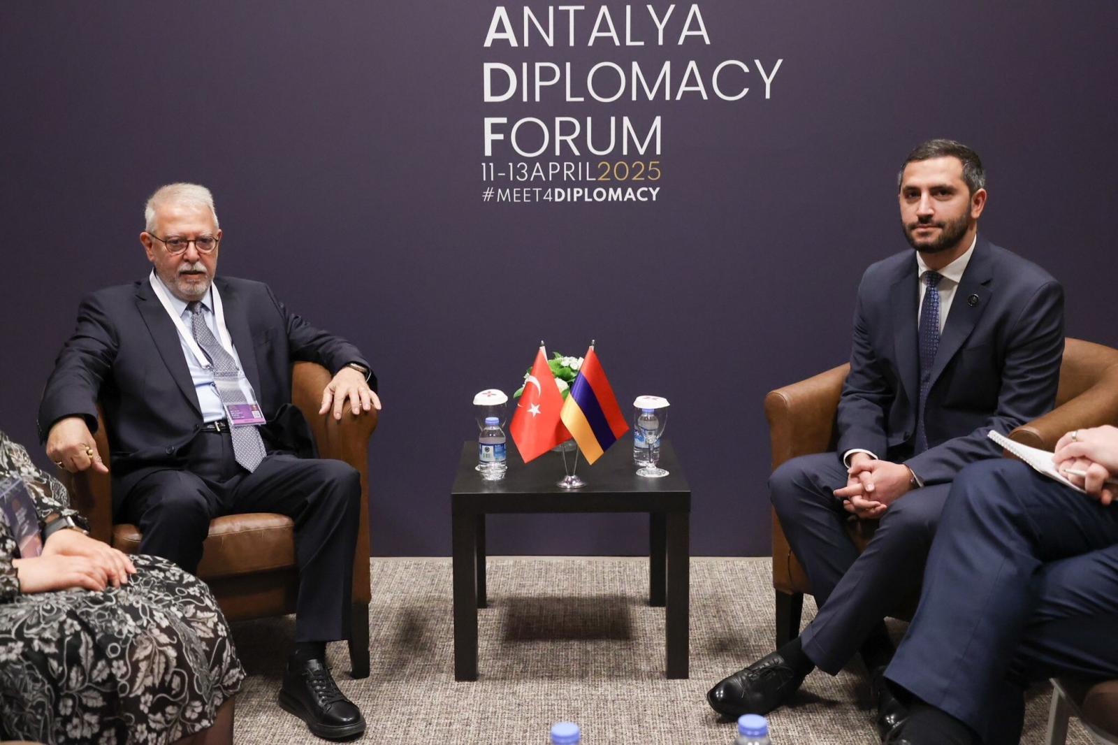 Հայաստան-Թուրքիա կարգավորման գործընթացի վերաբերյալ լավ քննարկում ունեցա Սերդար Քըլըչի հետ․ Ռուբինյան
