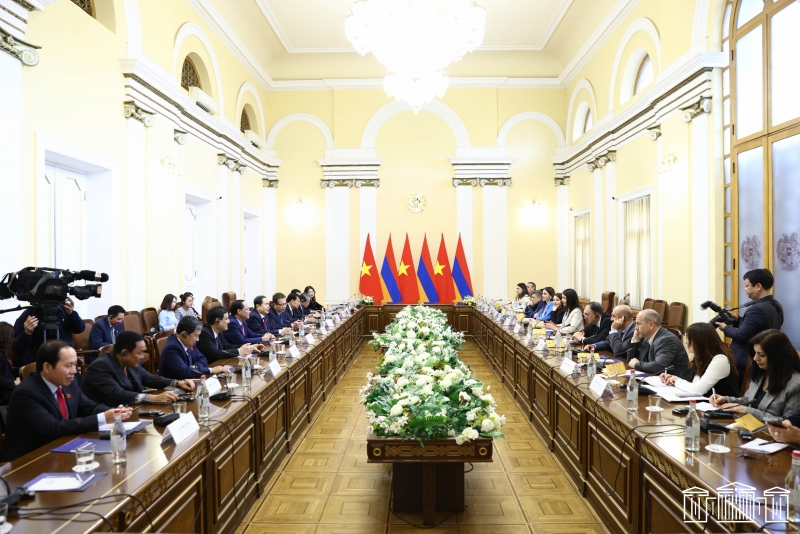 Հայաստան-Վիետնամ բարեկամական խմբի անդամները հանդիպել են Վիետնամի Ազգային ժողովի նախագահ Չան Թան Մանի գլխավորած պատվիրակության հետ