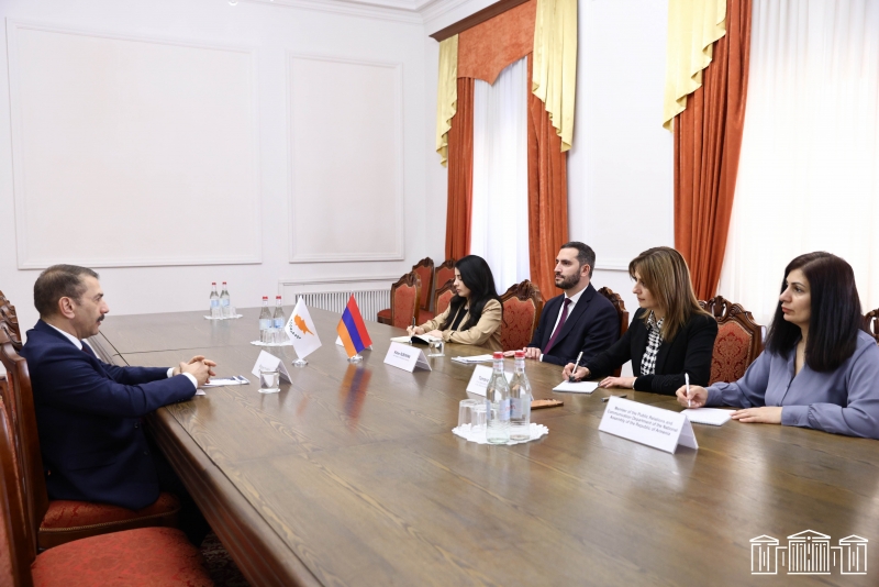 Ռուբեն Ռուբինյանն ընդունել է ՀՀ-ում Կիպրոսի դեսպանին