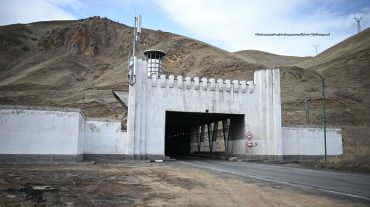 Դիլիջանի թունելի երթևեկելի մասում իրականացվում են փոսային նորոգման աշխատանքներ