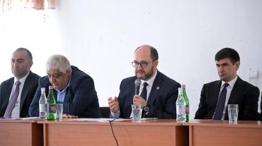 Արայիկ Հարությունյանն այցելել է Արագածոտնի մարզի ազգային փոքրամասնությունների բնակավայրեր