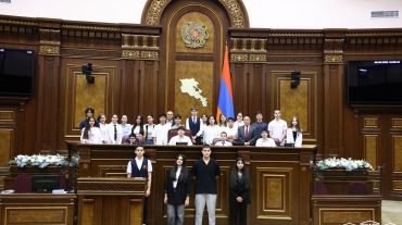 «Բաց դաս» ծրագրի շրջանակում ԱԺ են այցելել ՀՀ մարզերի և Երևանի մի շարք ուսումնական հաստատությունների ներկայացուցիչներ
