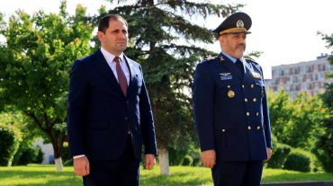 Սուրեն Պապիկյանն ընդունել է ԻԻՀ պաշտպանության և զինված ուժերի աջակցման նախարար Ազիզ Նասիրզադեին