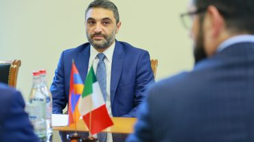 Հակոբ Սիմիդյանն ընդունել է Հայաստանում Իտալիայի դեսպանին