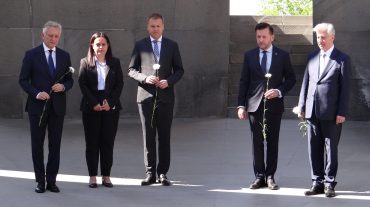 Լեհաստանի ԱԳ նախարարի տեղակալ Մարեկ Պրավդայի գլխավորած պատվիրակությունն այցելել է Հայոց ցեղասպանության հուշահամալիր