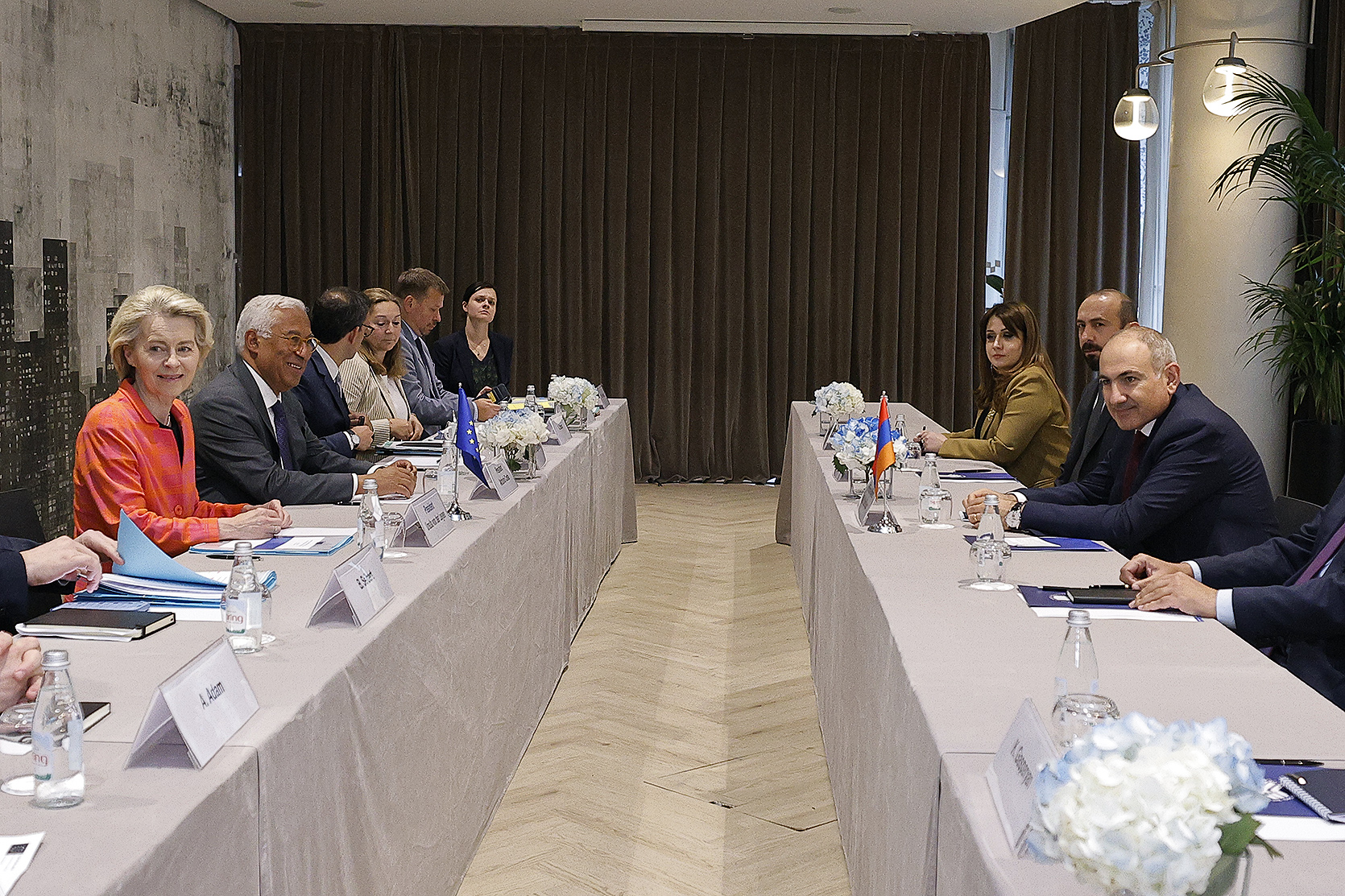 ԵՄ ներկայացուցիչները ողջունել են Հայաստանի և Ադրբեջանի միջև խաղաղության համաձայնագրի տեքստի համաձայնեցումը