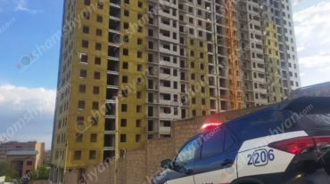 Զովունիում կառուցվող նորակառույց շենքի 5-րդ հարկից աշխատակիցը վայր է ընկել. վերջինը հիվանդանոցում մահացել է