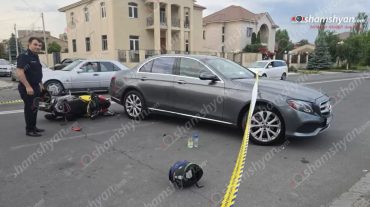 Ծարավ Աղբյուր փողոցում բախվել են «Mercedes»-ն ու մոտոցիկլը. վերջինը կողաշրջվել է. մոտոցիկլավարը տեղափոխվել է հիվանդանոց