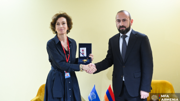 Արարատ Միրզոյանը հանդիպել է ՅՈՒՆԵՍԿՕ-ի Գլխավոր քարտուղարի հետ