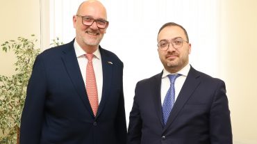 ՀՀ ԱԳ նախարարության գլխավոր քարտուղար Դավիթ Կարապետյանն ընդունել է Հայաստանում Լյուքսեմբուրգի դեսպանին