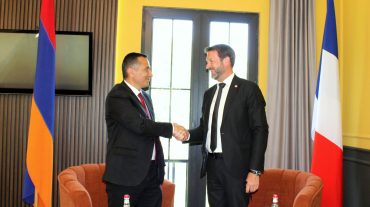 Սյունիքի մարզպետը առանձին հանդիպում է ունեցել Օվերնյ-Ռոն-Ալպ ռեգիոնի նախագահի հետ