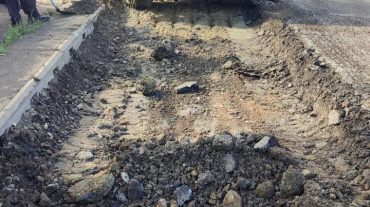 Հ-35 /Մ/6/-Օձուն-Արևածագ-/Հ-24/ ավտոճանապարհի մի հատվածում կատարվում են միջին նորոգման աշխատանքներ