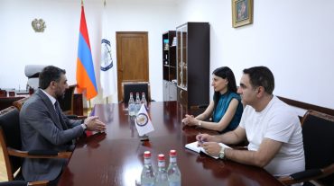 Անահիտ Մանասյանն ընդունել է «Գարդման-Շիրվան-Նախիջևան» համահայկական միության նախագահ Վիլեն Գաբրիելյանին