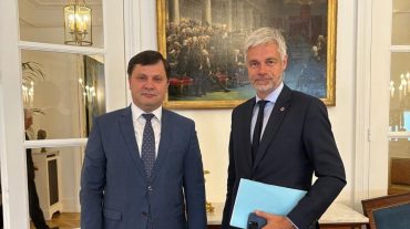 ՀՀ դեսպանը հանդիպել է Ֆրանսիա-Հայաստան բարեկամության խմբի նախագահի հետ