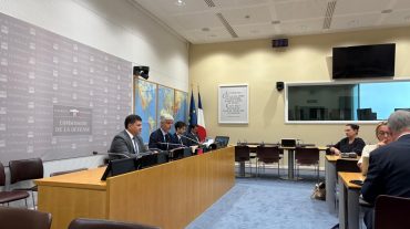 Դեսպան Խաչատրյանը հանդիպել է Ֆրանսիայի ԱԺ-ում Ֆրանսիա-Հայաստան բարեկամության խմբի անդամների հետ