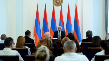 Նախագահ Վահագն Խաչատուրյանը հանդիպել է «Հայաստան» համահայկական հիմնադրամի աշխատակազմի ներկայացուցիչների հետ