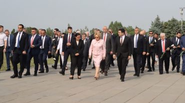 Վալենտինա Մատվիենկոյի գլխավորած պատվիրակությունը այցելել է Հայոց ցեղասպանության հուշահամալիր