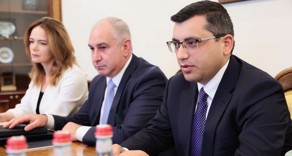ՀՀ հակակոռուպցիոն կոմիտեի նախագահը հանդիպել է ՀՀ-ում Եվրոպական միության պատվիրակության ղեկավար Վասիլիս Մարագոսի հետ
