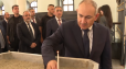 Վարչապետը մոմ է վառել Ստամբուլի Ս. Աստվածածին աթոռանիստ մայր եկեղեցում