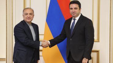 Ալեն Սիմոնյանը հանդիպել է Իրանի դեսպանի հետ