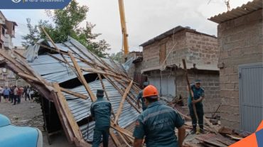 Փրկարարներն արձագանքել են ուժեղ քամու վերաբերյալ ստացված ահազանգերին