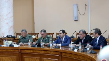 Սուրեն Պապիկյանը հանդիպել է արտերկրում հավատարմագրված ՀՀ ռազմական կցորդների հետ
