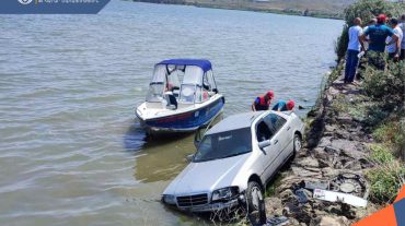 «Mercedes-Benz» մակնիշի ավտոմեքենան դուրս է եկել ճանապարհի երթևեկելի գոտուց և մասամբ հայտնվել Սևանա լճում