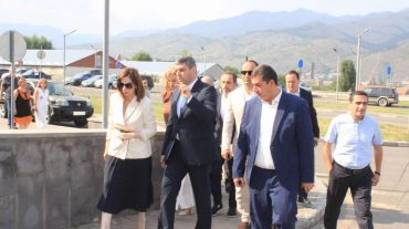 Առողջապահության նախարարն աշխատանքային այցով եղել է «Վանաձոր» բժշկական կենտրոնում