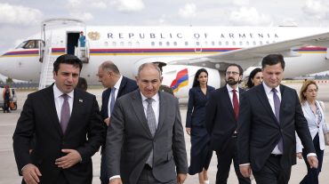 Վարչապետը ժամանել է Փարիզ