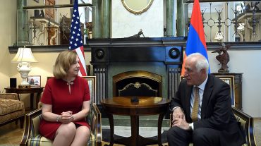 Վահագն Խաչատուրյանն ԱՄՆ Անկախության օրվա առթիվ այցելել է Հայաստանում ԱՄՆ դեսպանի կեցավայր