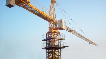 Փրկարարները քաղաքացիներին իջեցրել են խափանված կռունկից