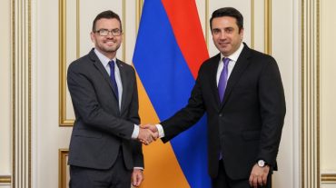 Ալեն Սիմոնյանը Ջոն Գալագերի հետ քննարկել է երկկողմ օրակարգին առնչվող հարցեր