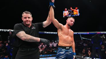 UFC-ի հերթական մրցաշարի գլխավոր մենամարտում հաղթել է Ռենյե դե Ռիդերը