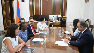 Տիգրան Խաչատրյանն ընդունել է Համաշխարհային բանկի Հարավային Կովկասի տարածաշրջանային տնօրենին և հայաստանյան գրասենյակի նորանշանակ ղեկավարին